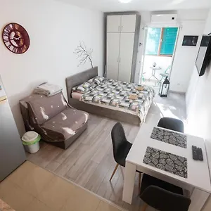Vilma Apartment