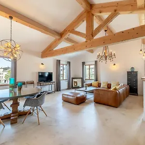 olive-vaste-appartement-donnant-sur-la-sorgue.fr-provencehotel.com/