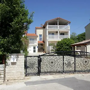 apartments-domic.in-istria.net/