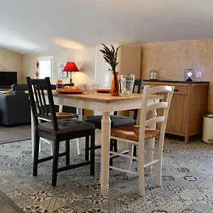 le-pigeonnier-malaucene.fr-provencehotel.com/